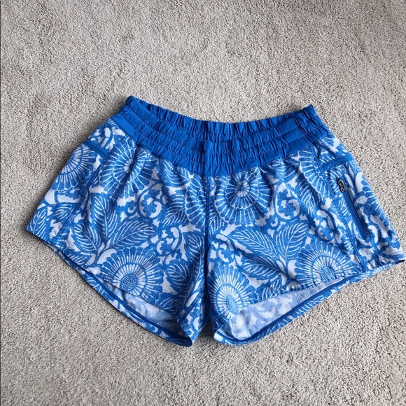 SOLD-Lululemon shorts - Picture 1 of 5